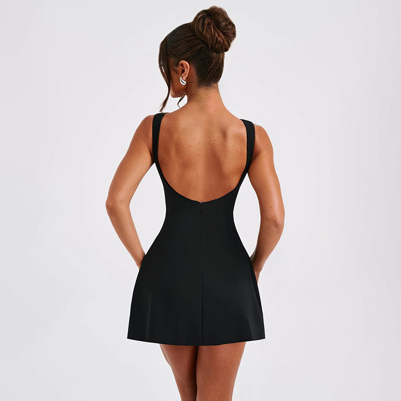 Chic Backless Summer Dress - Sleek, Slim-Fitting & Stylish for Any Occasion