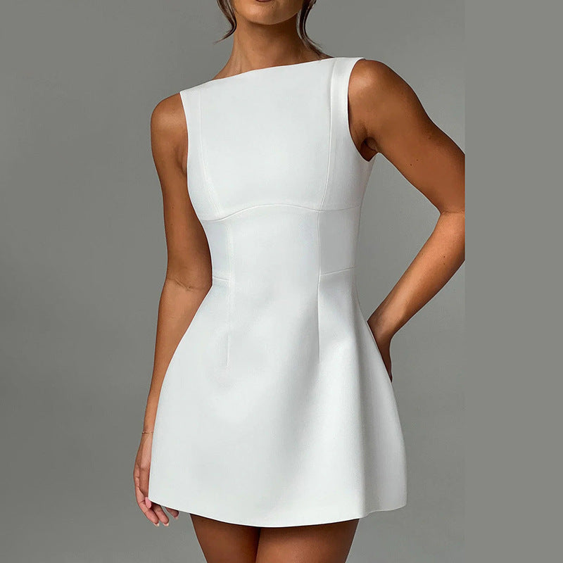 Chic Backless Summer Dress - Sleek, Slim-Fitting & Stylish for Any Occasion